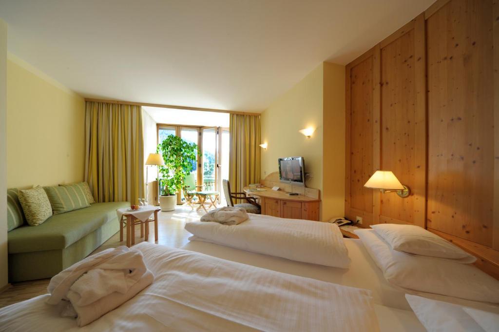 Naturhotel Ortners Eschenhof Бад-Кляйнкірхгайм Екстер'єр фото
